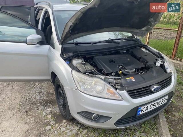Форд Фокус 2009 у Києві на Automoto.ua Сірий Форд Фокус, об'ємом двигуна 1.6 л та пробігом 268 тис. км за 4799 $, фото 1 на Automoto.ua