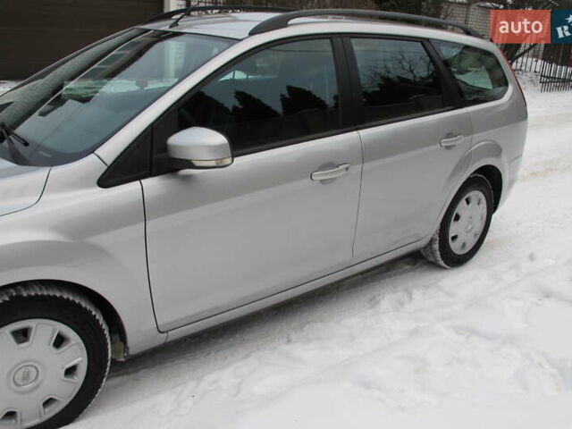 Сірий Форд Фокус, об'ємом двигуна 1.6 л та пробігом 191 тис. км за 6200 $, фото 2 на Automoto.ua