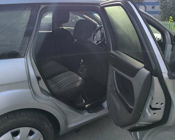 Сірий Форд Фокус, об'ємом двигуна 1.6 л та пробігом 247 тис. км за 5800 $, фото 1 на Automoto.ua