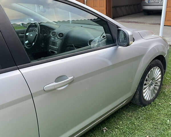 Форд Фокус 2009 у Івано-Франківську на Automoto.ua Сірий Форд Фокус, об'ємом двигуна 1.56 л та пробігом 196 тис. км за 6200 $, фото 4 на Automoto.ua