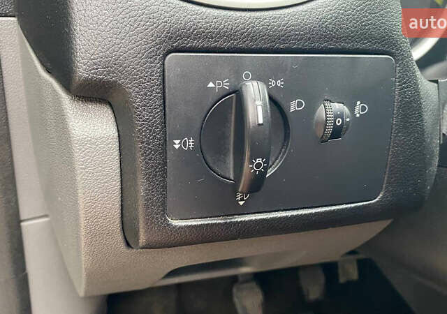 Сірий Форд Фокус, об'ємом двигуна 1.8 л та пробігом 362 тис. км за 5100 $, фото 16 на Automoto.ua