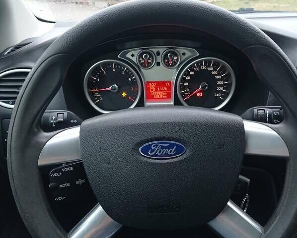 Серый Форд Фокус, объемом двигателя 1.8 л и пробегом 199 тыс. км за 4700 $, фото 14 на Automoto.ua