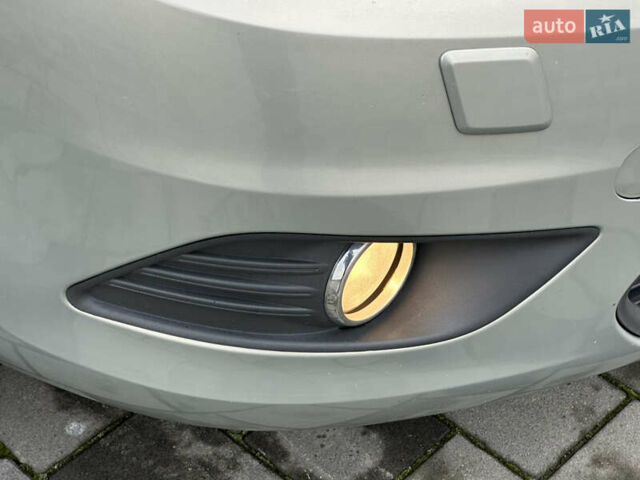 Сірий Форд Фокус, об'ємом двигуна 1.6 л та пробігом 258 тис. км за 5700 $, фото 16 на Automoto.ua