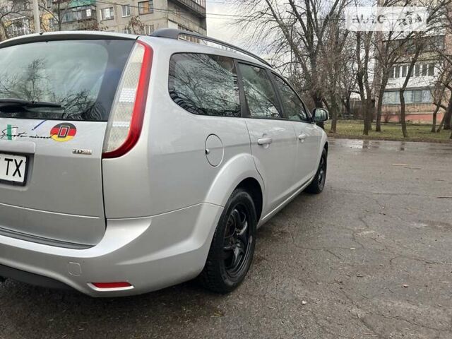 Сірий Форд Фокус, об'ємом двигуна 1.6 л та пробігом 230 тис. км за 6400 $, фото 4 на Automoto.ua