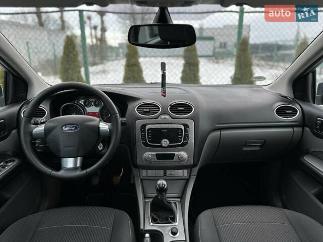 Сірий Форд Фокус, об'ємом двигуна 1.8 л та пробігом 207 тис. км за 6500 $, фото 45 на Automoto.ua