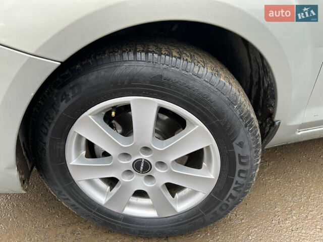 Сірий Форд Фокус, об'ємом двигуна 1.6 л та пробігом 270 тис. км за 3999 $, фото 6 на Automoto.ua