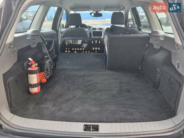 Серый Форд Фокус, объемом двигателя 2 л и пробегом 252 тыс. км за 6300 $, фото 12 на Automoto.ua