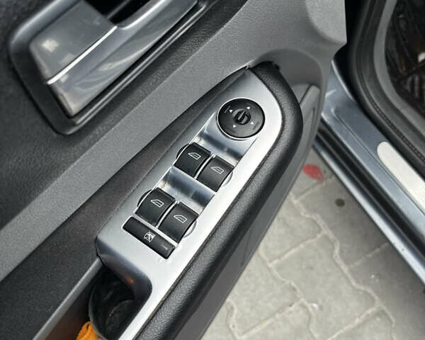 Форд Фокус 2009 у Львові на Automoto.ua Сірий Форд Фокус, об'ємом двигуна 1.56 л та пробігом 270 тис. км за 6000 $, фото 10 на Automoto.ua