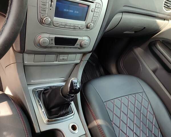 Сірий Форд Фокус, об'ємом двигуна 1.56 л та пробігом 320 тис. км за 5300 $, фото 2 на Automoto.ua