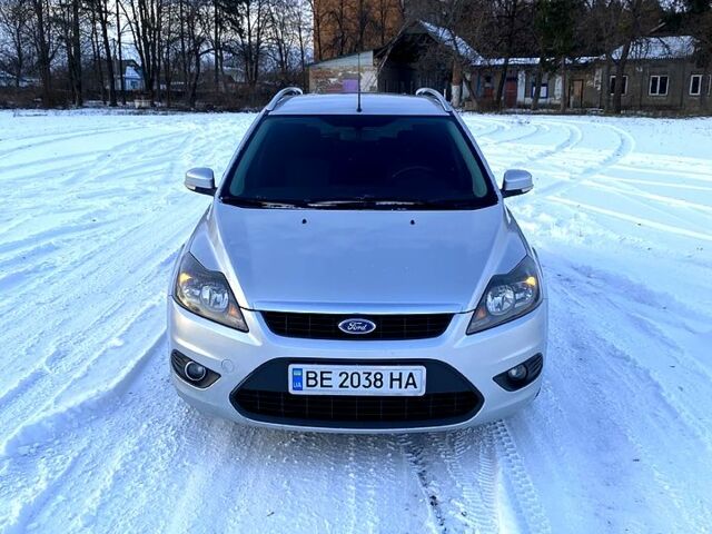 Сірий Форд Фокус, об'ємом двигуна 1.6 л та пробігом 299 тис. км за 5700 $, фото 1 на Automoto.ua