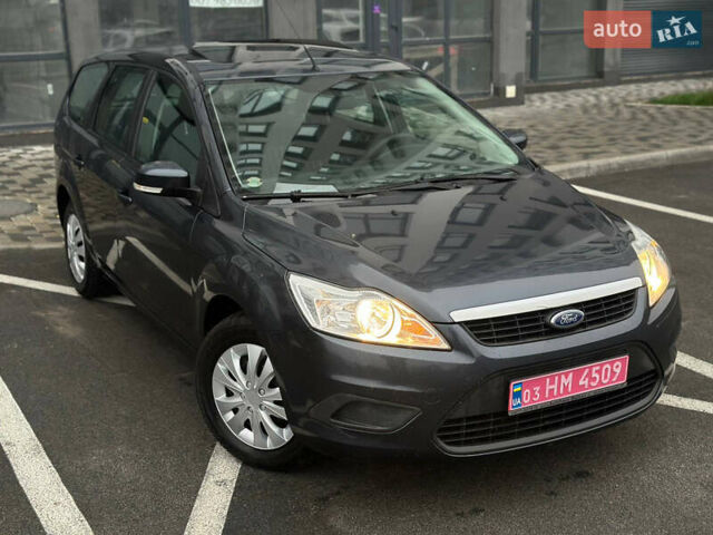 Серый Форд Фокус, объемом двигателя 0 л и пробегом 203 тыс. км за 5900 $, фото 2 на Automoto.ua