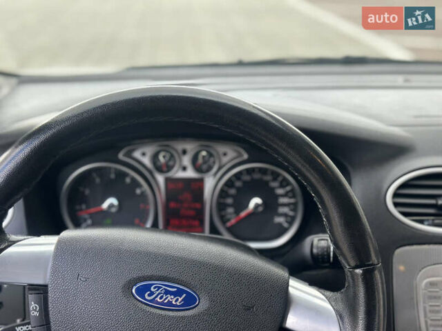 Сірий Форд Фокус, об'ємом двигуна 1.8 л та пробігом 196 тис. км за 6300 $, фото 20 на Automoto.ua