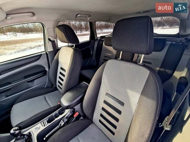 Сірий Форд Фокус, об'ємом двигуна 1.6 л та пробігом 260 тис. км за 6200 $, фото 17 на Automoto.ua