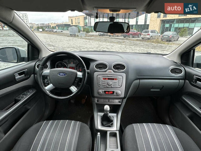 Сірий Форд Фокус, об'ємом двигуна 1.6 л та пробігом 258 тис. км за 5700 $, фото 27 на Automoto.ua