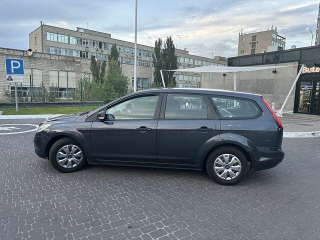 Сірий Форд Фокус, об'ємом двигуна 1.6 л та пробігом 245 тис. км за 4700 $, фото 6 на Automoto.ua