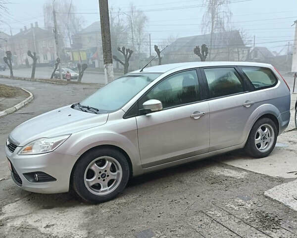 Серый Форд Фокус, объемом двигателя 1.6 л и пробегом 238 тыс. км за 5500 $, фото 3 на Automoto.ua