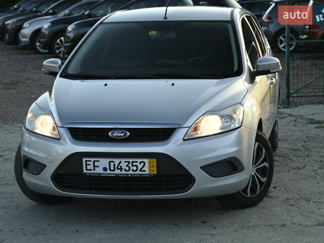 Серый Форд Фокус, объемом двигателя 1.6 л и пробегом 306 тыс. км за 4850 $, фото 6 на Automoto.ua