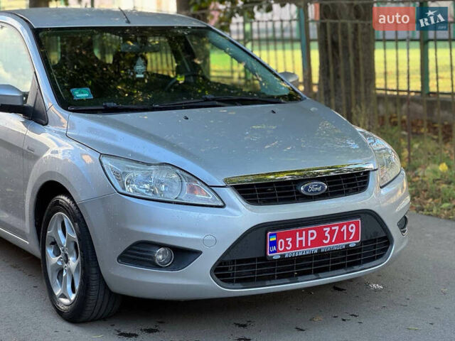 Форд Фокус 2009 у Вознесенске на Automoto.ua Сірий Форд Фокус, об'ємом двигуна 1.6 л та пробігом 197 тис. км за 6200 $, фото 4 на Automoto.ua