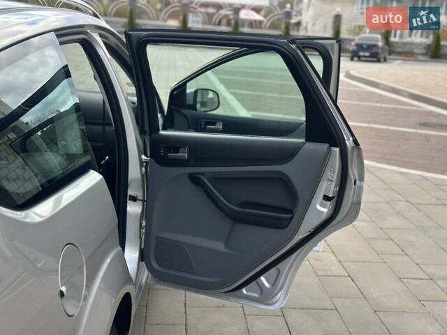 Сірий Форд Фокус, об'ємом двигуна 1.8 л та пробігом 196 тис. км за 6300 $, фото 14 на Automoto.ua