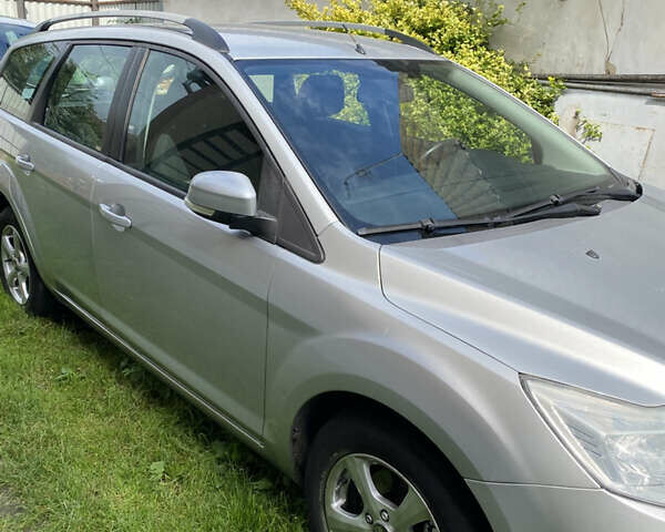 Сірий Форд Фокус, об'ємом двигуна 1.6 л та пробігом 168 тис. км за 5500 $, фото 2 на Automoto.ua