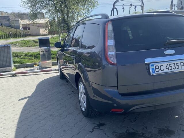 Серый Форд Фокус, объемом двигателя 1.6 л и пробегом 220 тыс. км за 5750 $, фото 4 на Automoto.ua