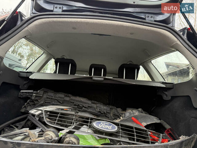 Серый Форд Фокус, объемом двигателя 1.6 л и пробегом 224 тыс. км за 4200 $, фото 38 на Automoto.ua