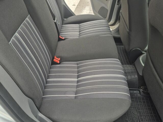 Серый Форд Фокус, объемом двигателя 0 л и пробегом 157 тыс. км за 5999 $, фото 6 на Automoto.ua