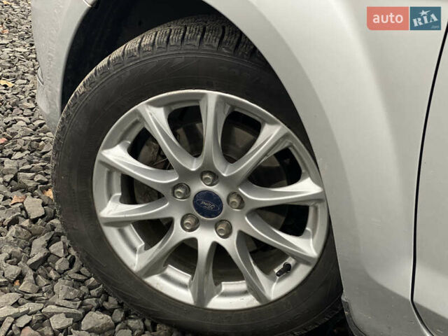 Серый Форд Фокус, объемом двигателя 1.6 л и пробегом 174 тыс. км за 4599 $, фото 22 на Automoto.ua