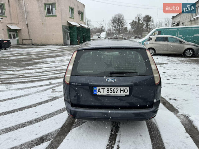 Серый Форд Фокус, объемом двигателя 1.6 л и пробегом 175 тыс. км за 4750 $, фото 8 на Automoto.ua