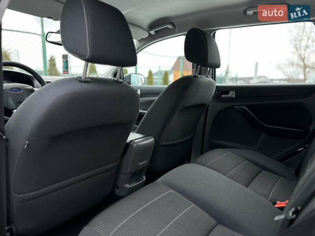 Сірий Форд Фокус, об'ємом двигуна 1.8 л та пробігом 207 тис. км за 6500 $, фото 31 на Automoto.ua