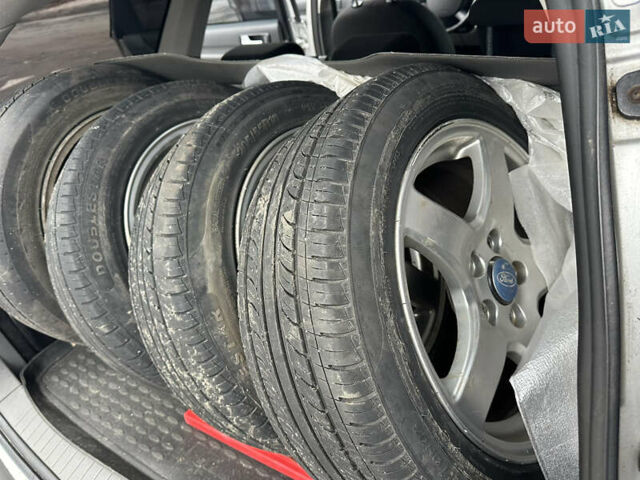 Серый Форд Фокус, объемом двигателя 2 л и пробегом 165 тыс. км за 7300 $, фото 37 на Automoto.ua