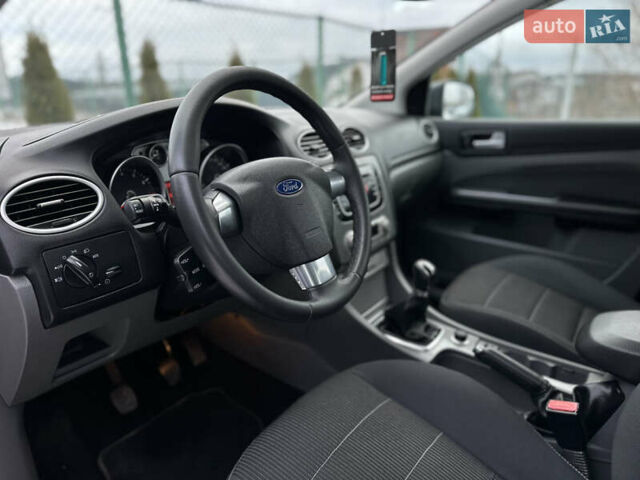 Сірий Форд Фокус, об'ємом двигуна 1.8 л та пробігом 207 тис. км за 6500 $, фото 20 на Automoto.ua