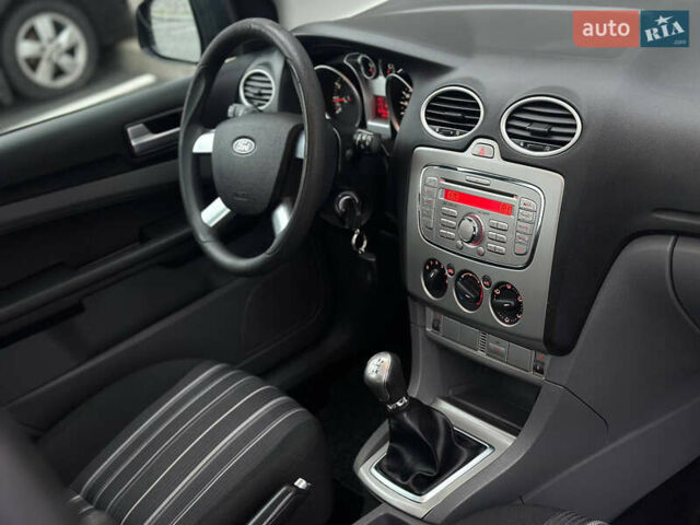 Серый Форд Фокус, объемом двигателя 0 л и пробегом 203 тыс. км за 5900 $, фото 17 на Automoto.ua