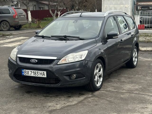 Серый Форд Фокус, объемом двигателя 2 л и пробегом 290 тыс. км за 4999 $, фото 2 на Automoto.ua