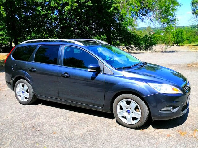 Серый Форд Фокус, объемом двигателя 1.6 л и пробегом 227 тыс. км за 5500 $, фото 1 на Automoto.ua