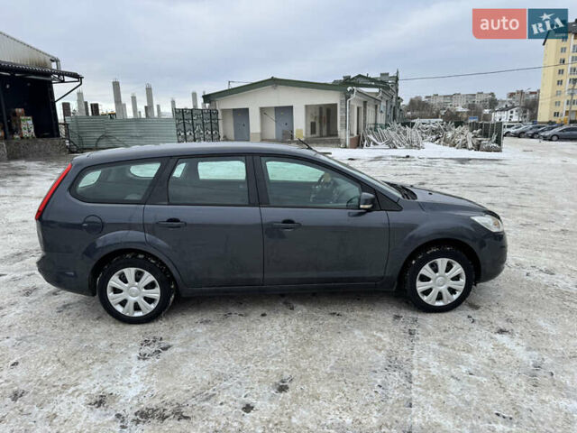 Сірий Форд Фокус, об'ємом двигуна 1.6 л та пробігом 175 тис. км за 4850 $, фото 7 на Automoto.ua