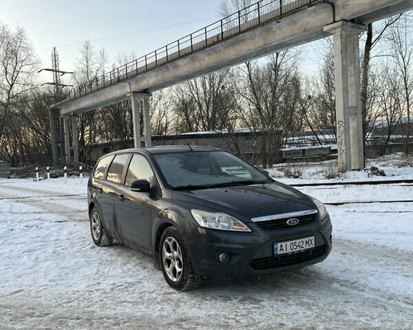 Сірий Форд Фокус, об'ємом двигуна 1.6 л та пробігом 200 тис. км за 5300 $, фото 2 на Automoto.ua