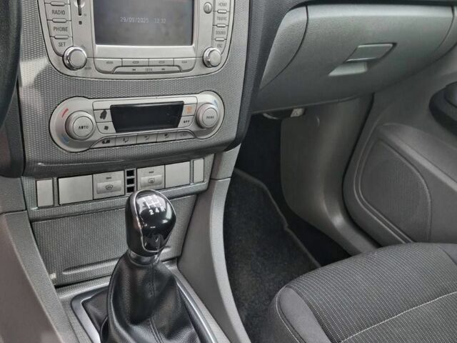 Сірий Форд Фокус, об'ємом двигуна 1.8 л та пробігом 231 тис. км за 6300 $, фото 1 на Automoto.ua