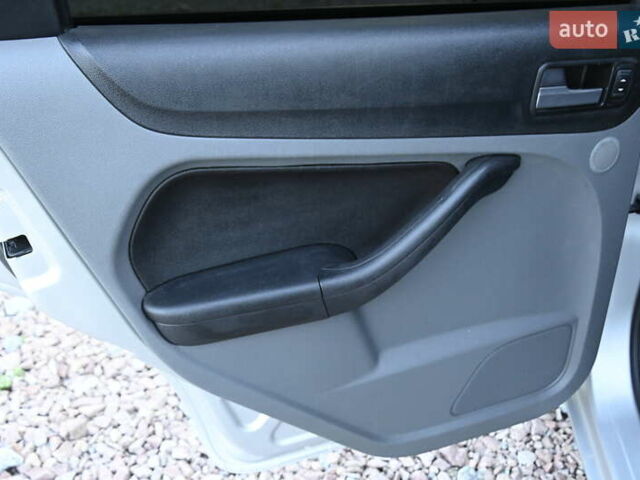 Серый Форд Фокус, объемом двигателя 1.6 л и пробегом 306 тыс. км за 4850 $, фото 23 на Automoto.ua