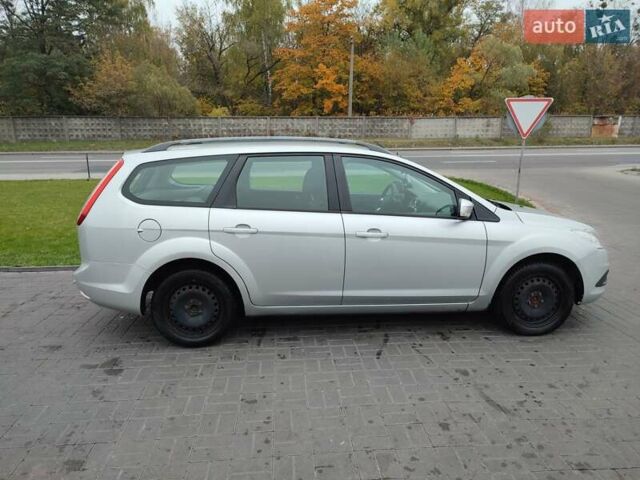 Серый Форд Фокус, объемом двигателя 1.6 л и пробегом 294 тыс. км за 5300 $, фото 6 на Automoto.ua