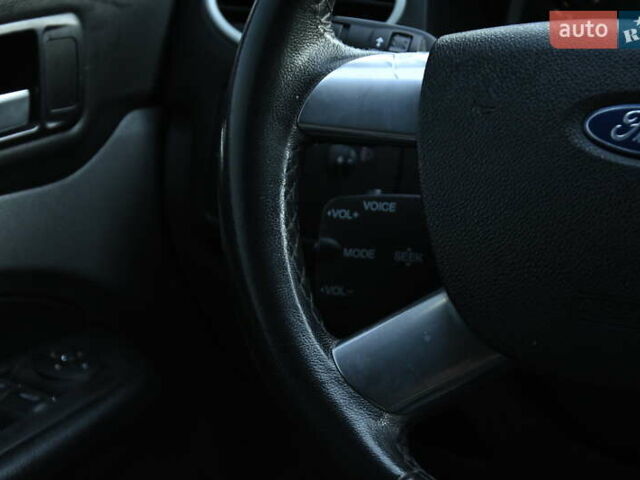 Серый Форд Фокус, объемом двигателя 1.6 л и пробегом 306 тыс. км за 4850 $, фото 18 на Automoto.ua