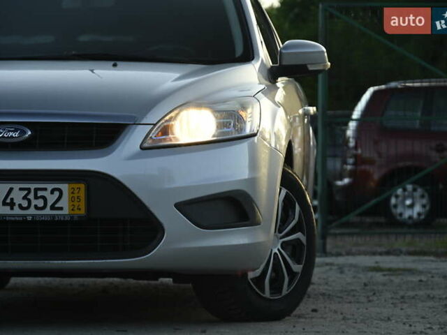 Форд Фокус 2009 в Бердичеве на Automoto.ua Серый Форд Фокус, объемом двигателя 1.6 л и пробегом 306 тыс. км за 4900 $, фото 5 на Automoto.ua