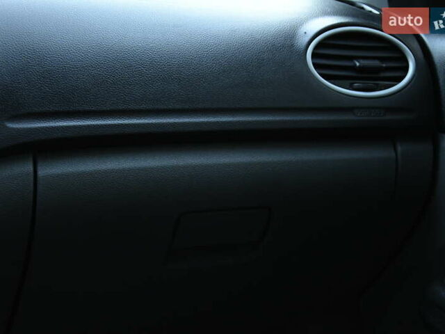 Серый Форд Фокус, объемом двигателя 1.6 л и пробегом 306 тыс. км за 4850 $, фото 22 на Automoto.ua