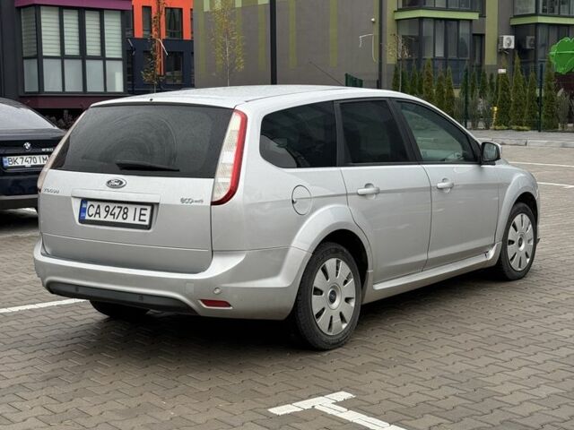 Форд Фокус 2009 в Ровно на Automoto.ua Серый Форд Фокус, объемом двигателя 1.6 л и пробегом 305 тыс. км за 4200 $, фото 2 на Automoto.ua