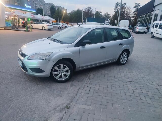 Сірий Форд Фокус, об'ємом двигуна 1.6 л та пробігом 253 тис. км за 6200 $, фото 4 на Automoto.ua