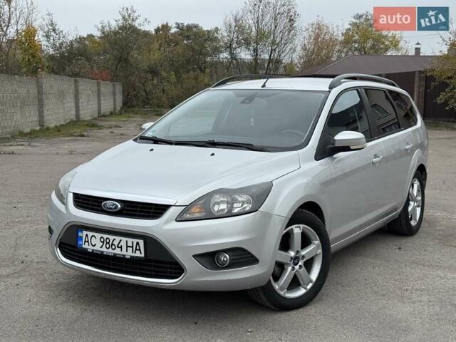 Сірий Форд Фокус, об'ємом двигуна 1.6 л та пробігом 314 тис. км за 4950 $, фото 2 на Automoto.ua