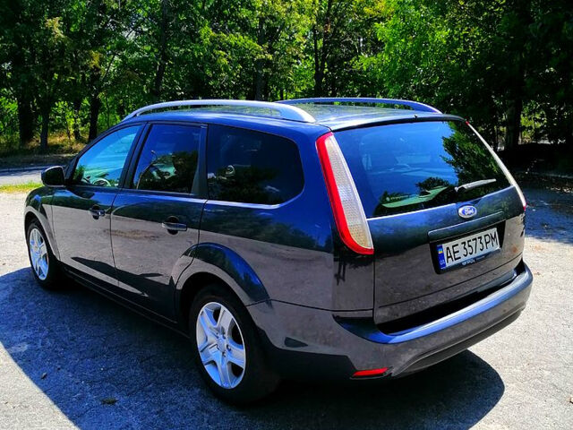 Серый Форд Фокус, объемом двигателя 1.6 л и пробегом 227 тыс. км за 5500 $, фото 3 на Automoto.ua