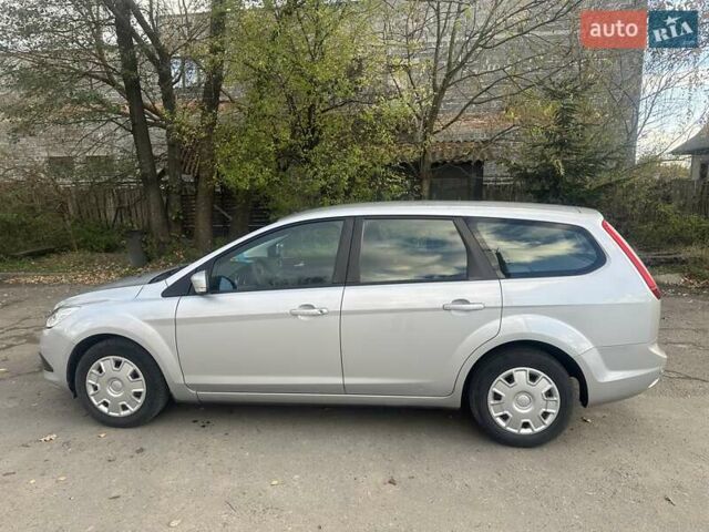 Форд Фокус 2009 в Калуше на Automoto.ua Серый Форд Фокус, объемом двигателя 1.6 л и пробегом 131 тыс. км за 6900 $, фото 3 на Automoto.ua