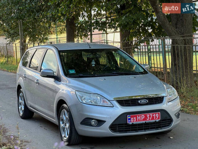 Форд Фокус 2009 у Вознесенске на Automoto.ua Сірий Форд Фокус, об'ємом двигуна 1.6 л та пробігом 197 тис. км за 6200 $, фото 3 на Automoto.ua