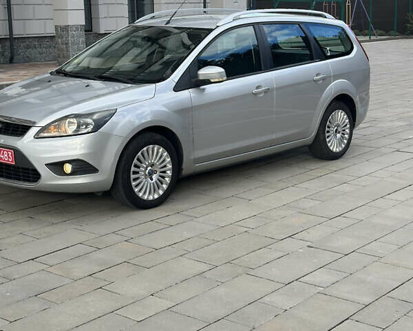 Сірий Форд Фокус, об'ємом двигуна 1.8 л та пробігом 196 тис. км за 6300 $, фото 2 на Automoto.ua
